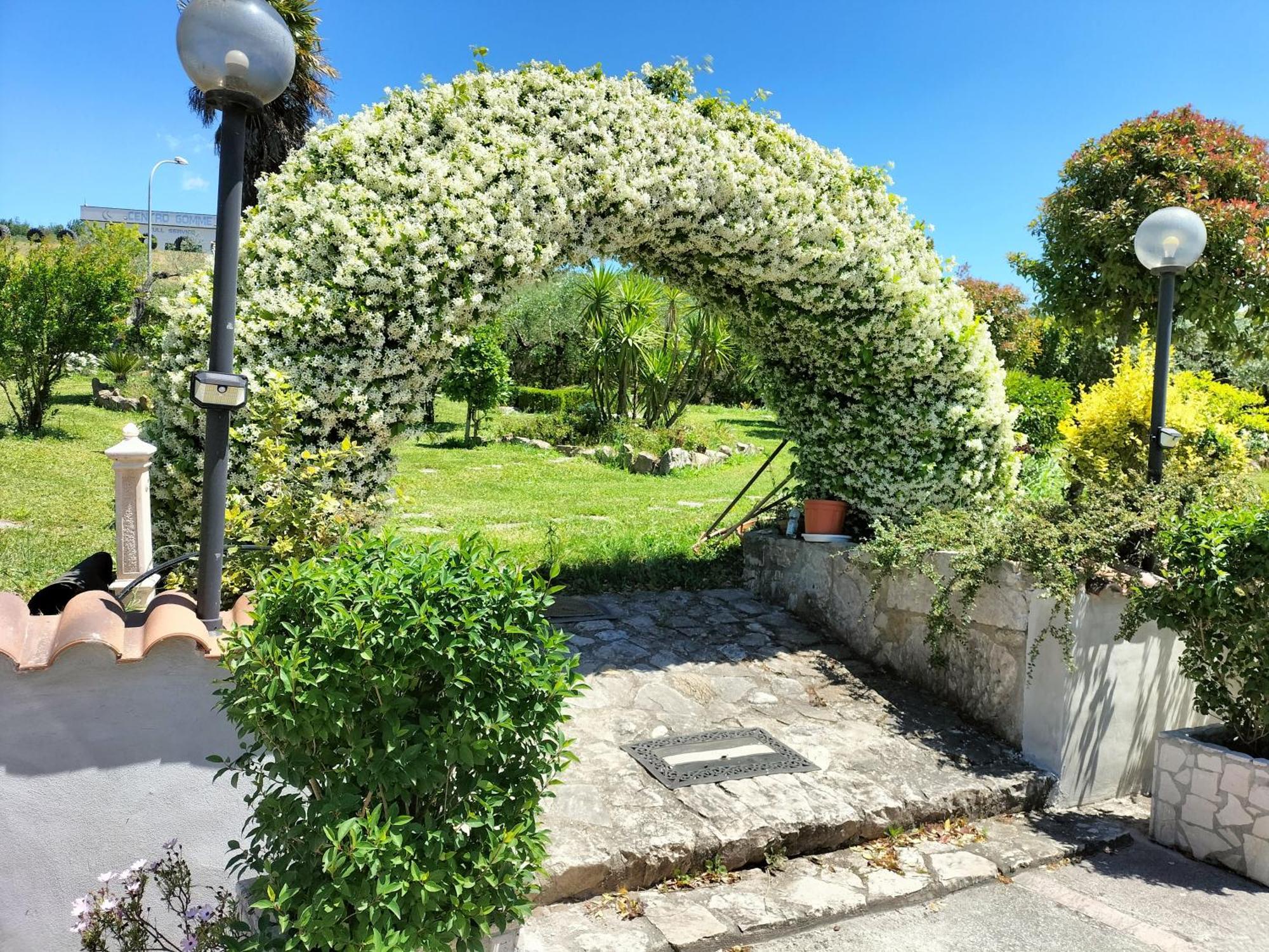Hotel Vittoria Benevento Exterior photo